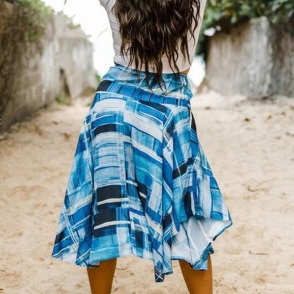 Clara Skirt NWT Size Large - Picture 1 of 4